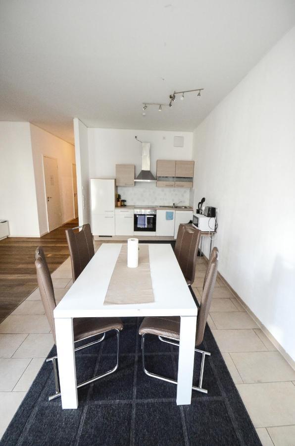 2 - High-Quality In The Heart Of Stuttgart 2 Apartment ภายนอก รูปภาพ