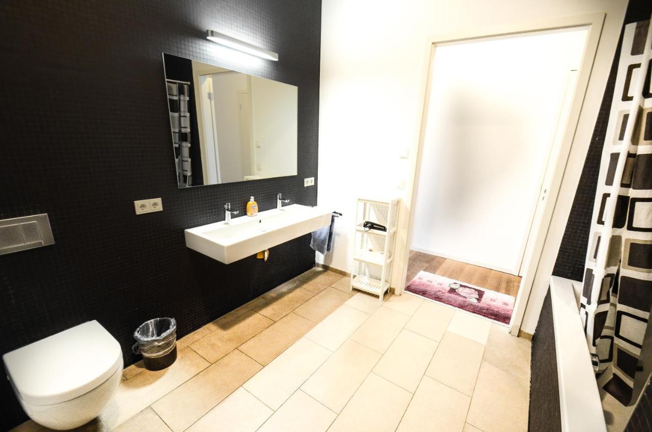 2 - High-Quality In The Heart Of Stuttgart 2 Apartment ภายนอก รูปภาพ