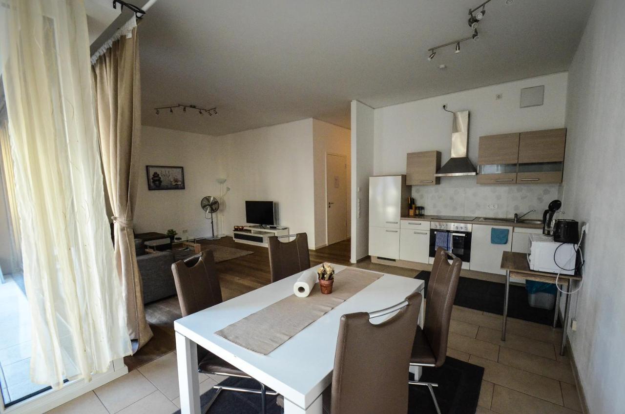 2 - High-Quality In The Heart Of Stuttgart 2 Apartment ภายนอก รูปภาพ