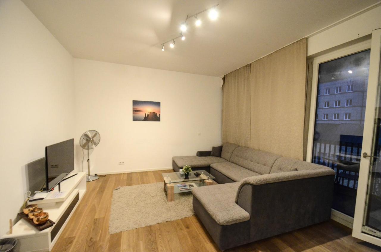 2 - High-Quality In The Heart Of Stuttgart 2 Apartment ภายนอก รูปภาพ