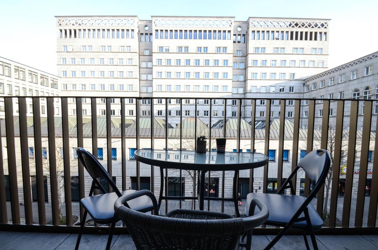 2 - High-Quality In The Heart Of Stuttgart 2 Apartment ภายนอก รูปภาพ