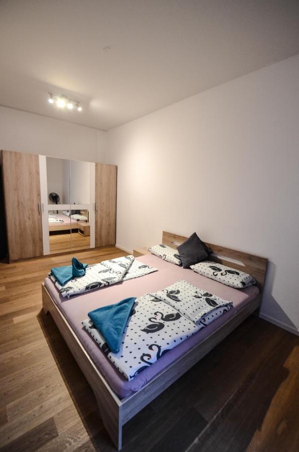 2 - High-Quality In The Heart Of Stuttgart 2 Apartment ภายนอก รูปภาพ