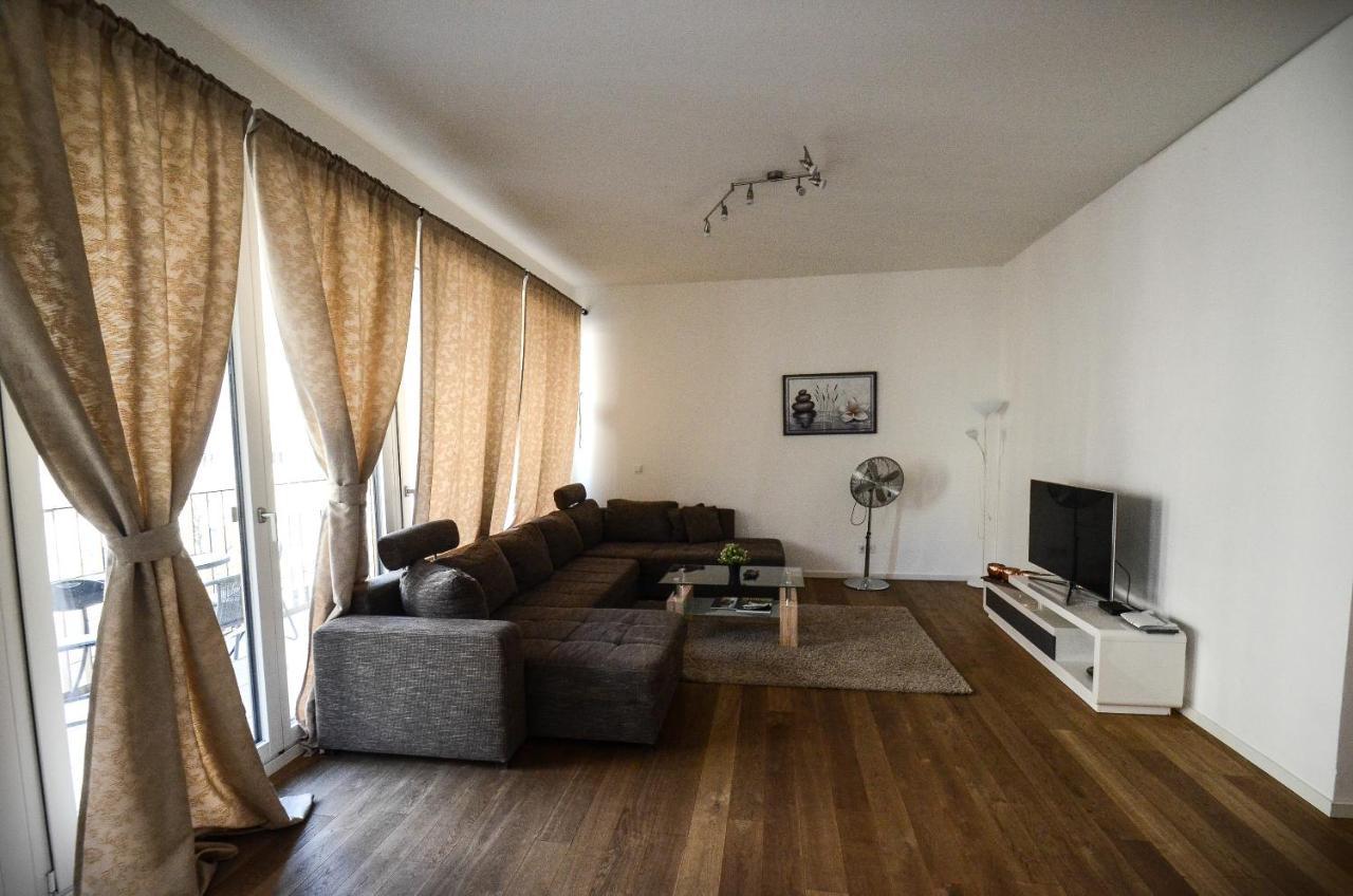 2 - High-Quality In The Heart Of Stuttgart 2 Apartment ภายนอก รูปภาพ